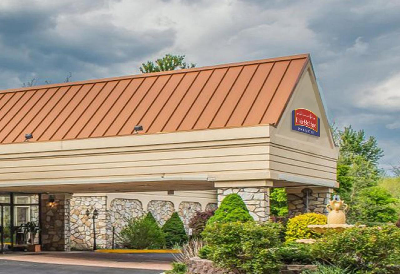 Fairbridge Inn & Suites Poconos Stroudsburg Exterior foto
